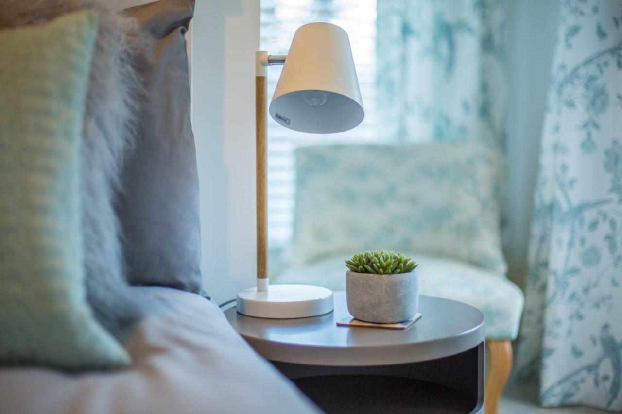 Stylish Apartment Close To Gloucester Quays & Docks Ngoại thất bức ảnh